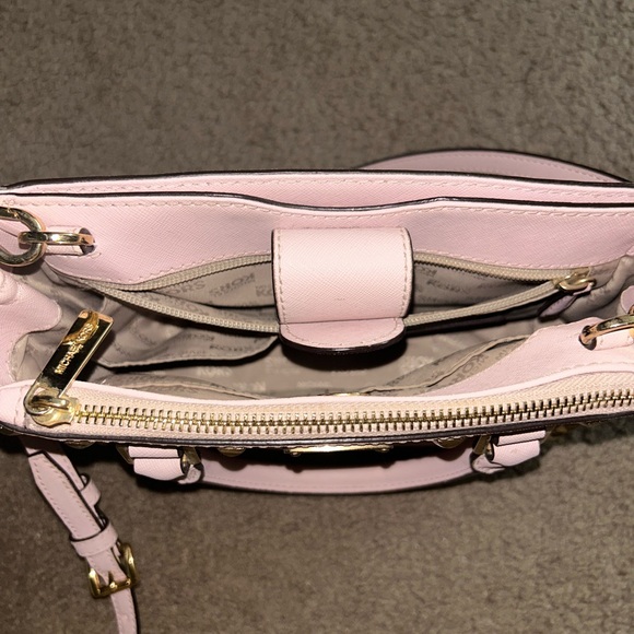 Michael Kors - Picture 4 of 4